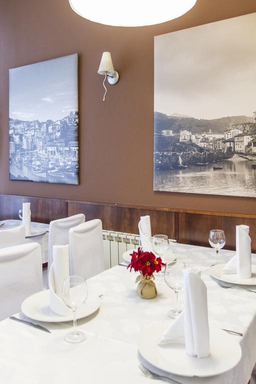 Hostal Restaurante Alarico Allariz Esterno foto